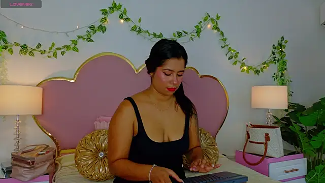 EmmaCrush online show from November 2025 09:05:02 PM