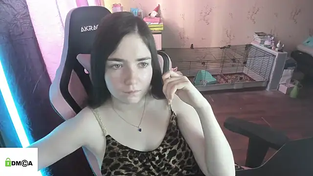 Crazy forest fairy online show from March 2026 06:30:01 AM