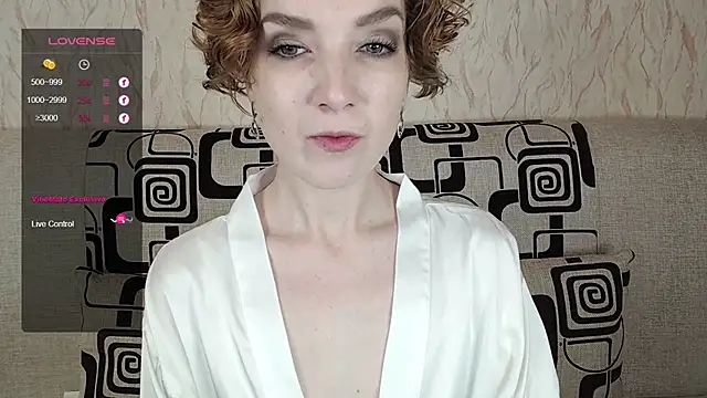 TinaWince online show from October 2025 04:42:01 AM