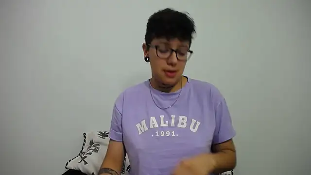 alex noa online show from February 2025 07:33:01 PM