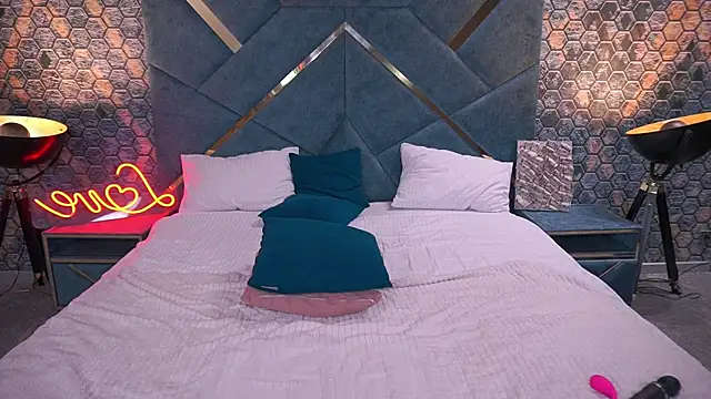 ArianaDarkk online show from October 2025 07:47:01 PM