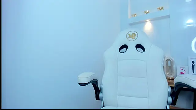 Dalia-Prada online show from October 2025 04:44:01 AM