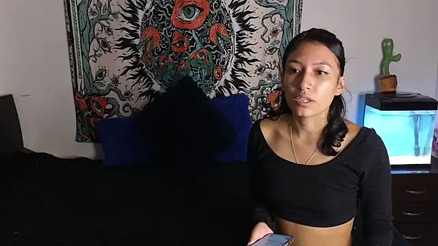 Snapshot of tony_and_sophia chatting on May 2026 12:07:01 AM tony and sophia online show from May 2026 12:07:01 AM