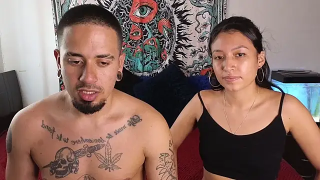Snapshot of tony_and_sophia chatting on May 2026 06:59:01 PM tony and sophia online show from May 2026 06:59:01 PM