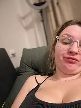 Teya moon  online show from February 2025 06:26:02 PM