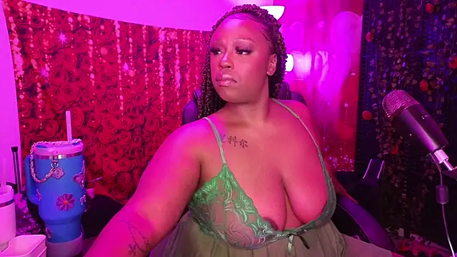 cheriserozequeen online show from May 2026 12:50:01 AM