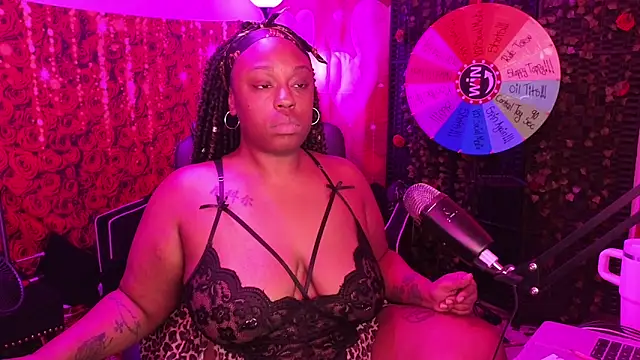 cheriserozequeen online show from May 2026 01:35:02 AM