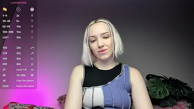 Snapshot of cheryl_mason chatting on May 2026 10:49:02 PM cheryl mason online show from May 2026 10:49:02 PM
