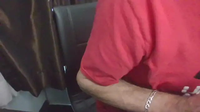 HungStud4You online show from November 2025 04:11:02 AM