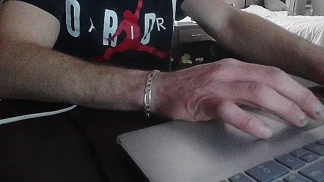 HungStud4You online show from January 2026 03:32:01 AM