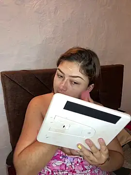 Sofia Queen17 online show from September 2025 10:37:01 AM