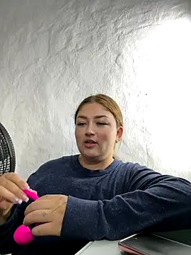 Sofia Queen17 online show from October 2025 01:25:01 AM