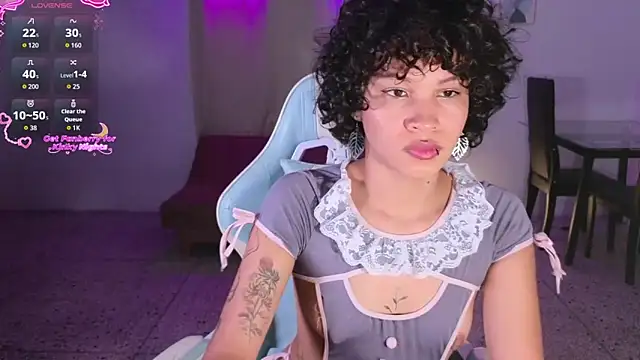 Peggy Funn online show from November 2025 12:44:01 AM