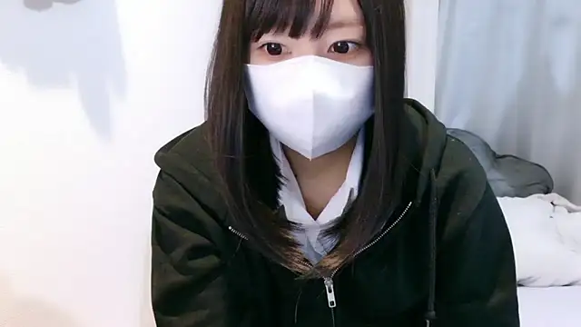 YUTSU KI online show from May 2026 04:04:01 PM