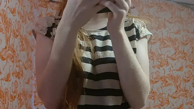 strawberrysmoothie online show from March 2026 10:11:01 PM