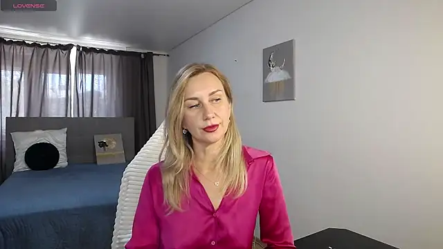 Vanessa Nowak online show from July 2026 06:59:02 AM