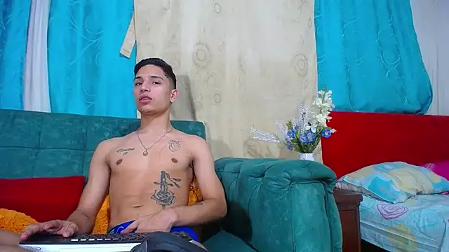 Leon hot X online show from December 2024 02:17:01 AM