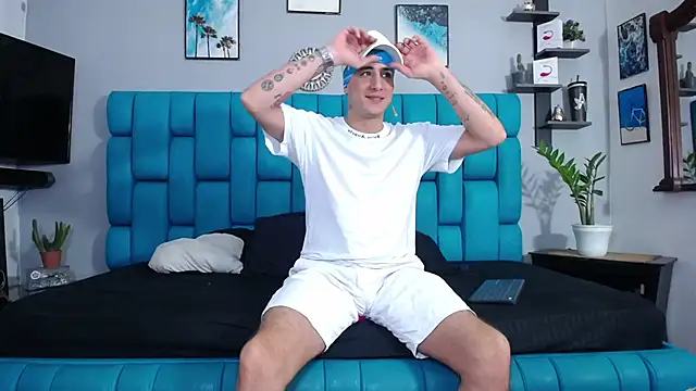 Leon hot X online show from February 2025 01:23:01 AM