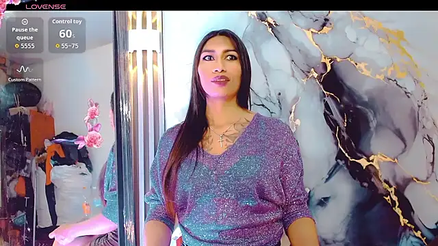 khiara moretti online show from December 2025 11:58:02 AM