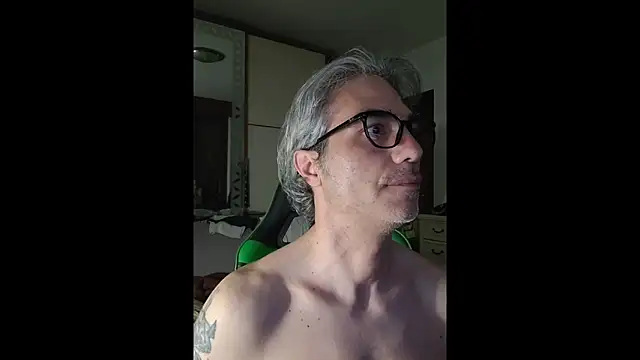 Snapshot of KennyForU77 chatting on March 2026 06:56:01 PM KennyForU77 online show from March 2026 06:56:01 PM