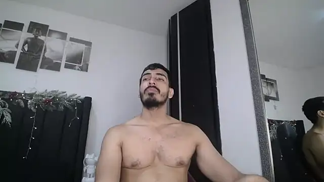 Snapshot of muscle_ares chatting on December 2024 11:55:01 AM muscle ares online show from December 2024 11:55:01 AM