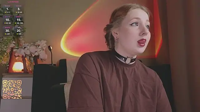 Snapshot of Miss_Ida_ chatting on April 2026 10:01:01 PM Miss Ida online show from April 2026 10:01:01 PM