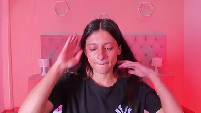 Agathaargent  online show from March 2026 10:50:01 PM