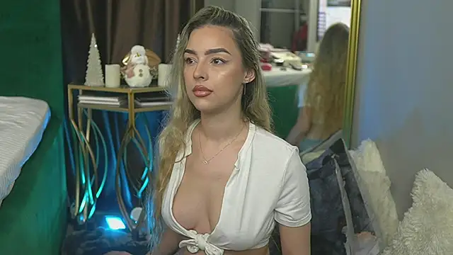 ScarletColes online show from January 2025 10:36:01 PM