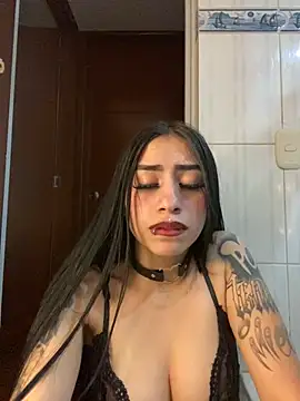 Snapshot of Bunny_sexy01 chatting on December 2024 02:19:01 AM Bunny sexy01 online show from December 2024 02:19:01 AM