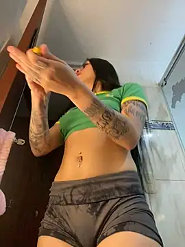 Snapshot of Bunny_sexy01 chatting on January 2025 02:32:01 AM Bunny sexy01 online show from January 2025 02:32:01 AM