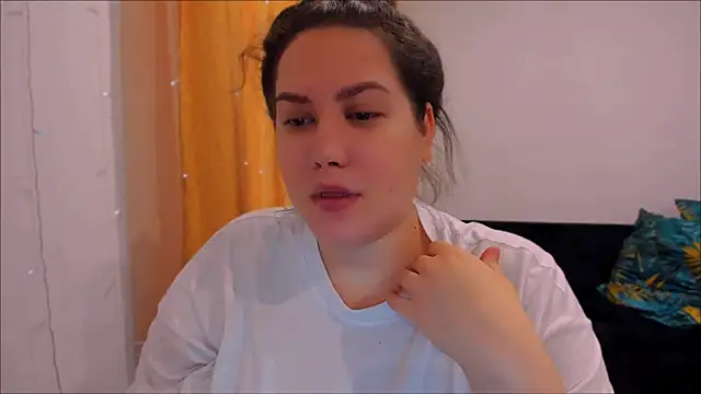 Snapshot of _madalexa_ chatting on February 2025 09:40:02 AM madalexa online show from February 2025 09:40:02 AM