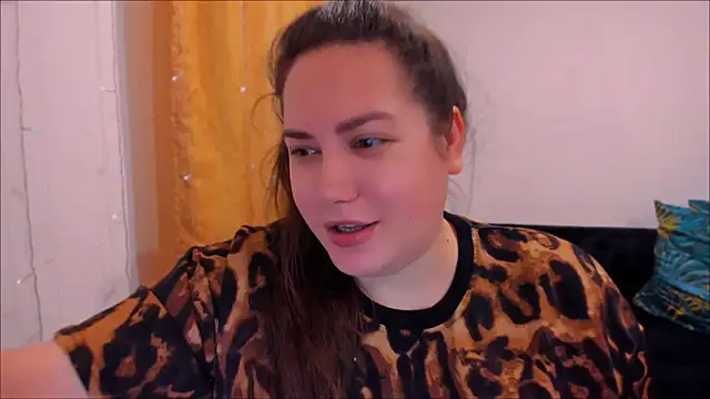 Snapshot of _madalexa_ chatting on February 2025 02:05:01 PM madalexa online show from February 2025 02:05:01 PM