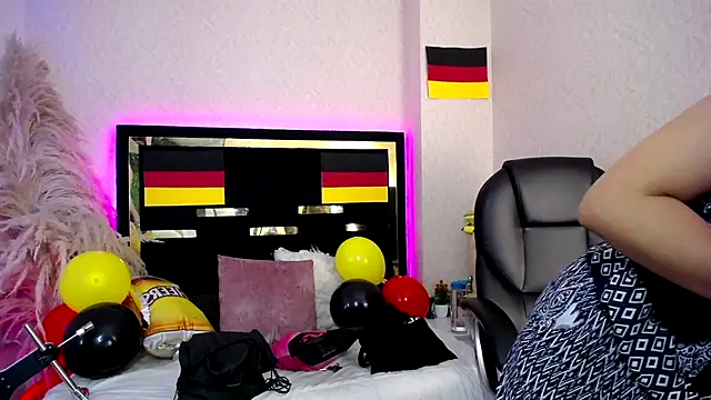 Moon Water   online show from October 2025 11:50:02 AM