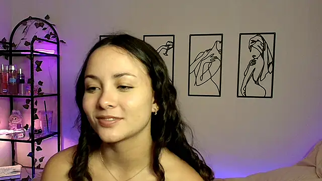 Megan Rodrigo online show from October 2025 07:13:01 PM