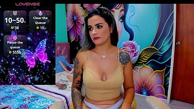 Snapshot of mia_bigtits17 chatting on December 2024 10:23:01 PM mia bigtits17 online show from December 2024 10:23:01 PM