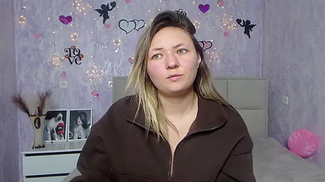 SallyVerda online show from February 2025 06:56:02 PM