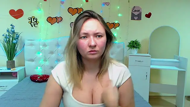 SallyVerda online show from February 2025 06:44:01 PM