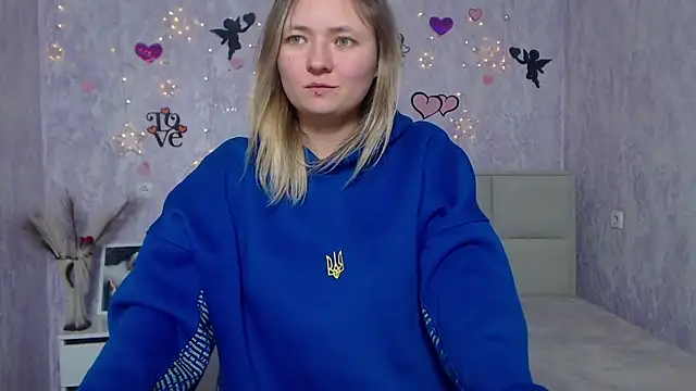 SallyVerda online show from February 2025 10:38:02 AM