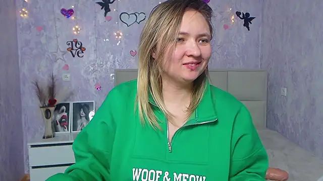 SallyVerda online show from February 2025 04:03:02 AM