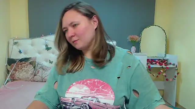 SallyVerda online show from April 2026 01:42:02 AM