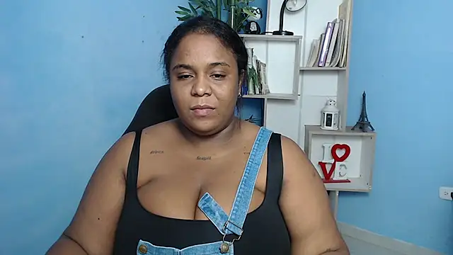 bbw charlote online show from January 2025 12:00:01 PM