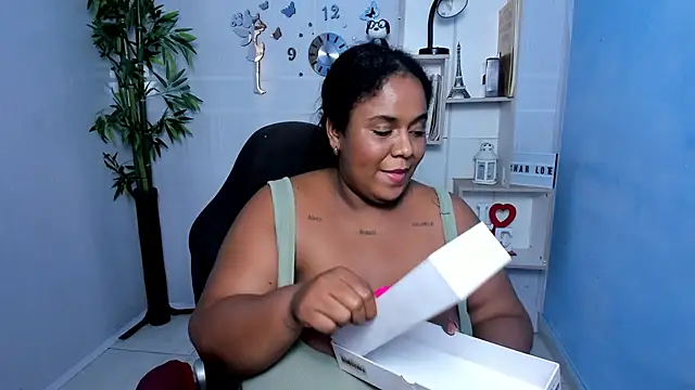 bbw charlote online show from March 2025 06:18:01 PM