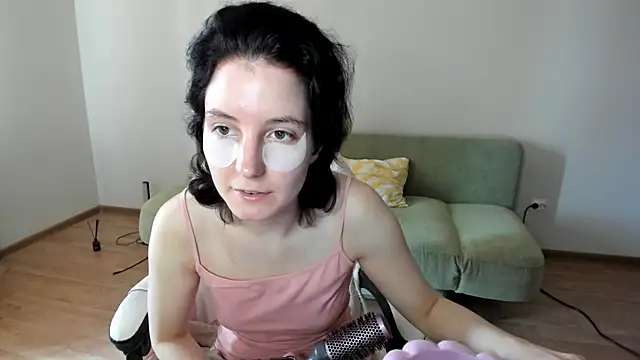 Snapshot of Bridget_fitness chatting on September 2025 11:34:02 AM Bridget fitness online show from September 2025 11:34:02 AM