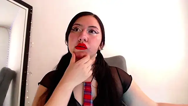 LuciaTomson online show from February 2026 03:21:02 PM