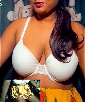Snapshot of SLteena chatting on August 2026 04:09:02 PM SLteena online show from August 2026 04:09:02 PM