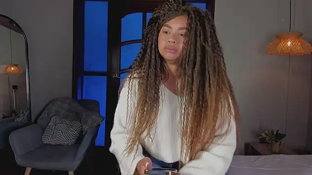 nayah   online show from October 2025 07:38:02 PM