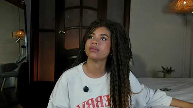 nayah   online show from February 2026 08:05:02 PM