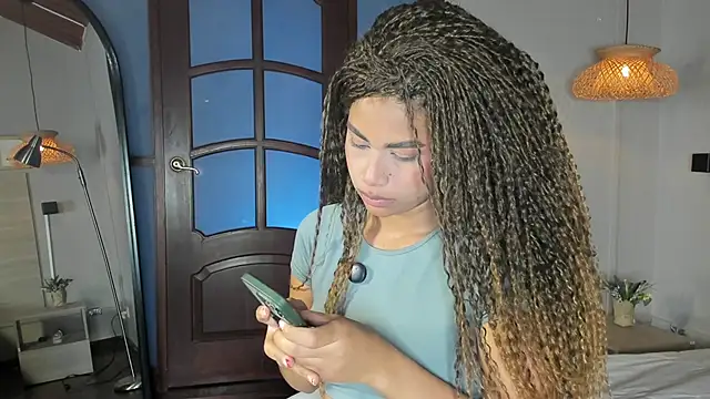 nayah   online show from March 2026 07:57:01 PM