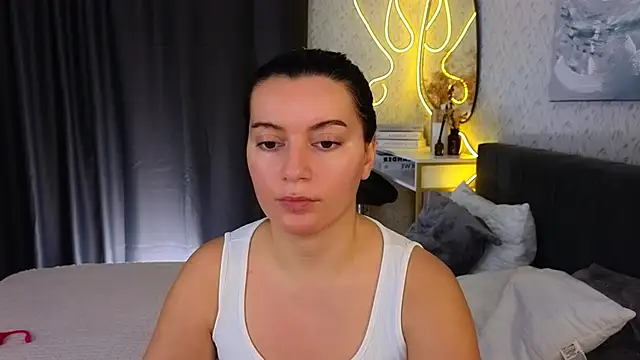 YourSweetDream  online show from February 2025 08:18:02 AM