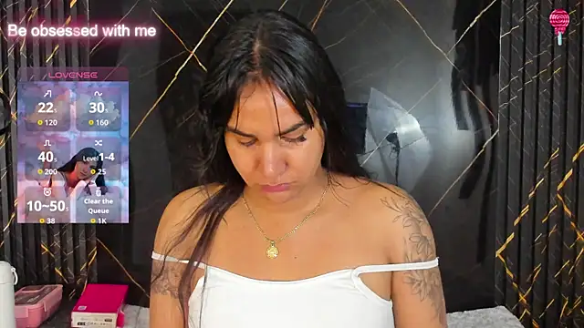 Kagome01 online show from October 2025 12:39:01 PM